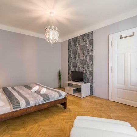 Chest Design Apartments Praga Zewnętrze zdjęcie