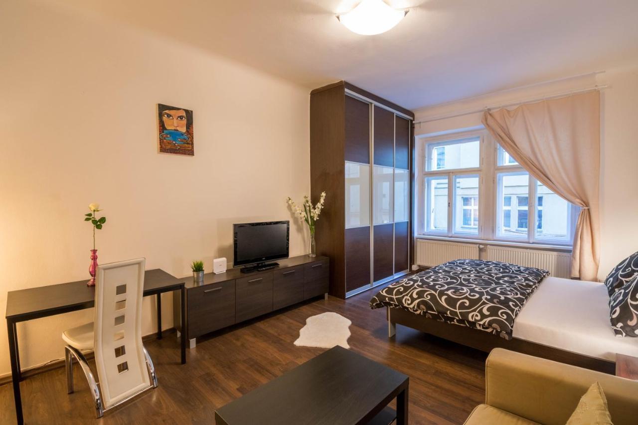 Chest Design Apartments Praga Zewnętrze zdjęcie