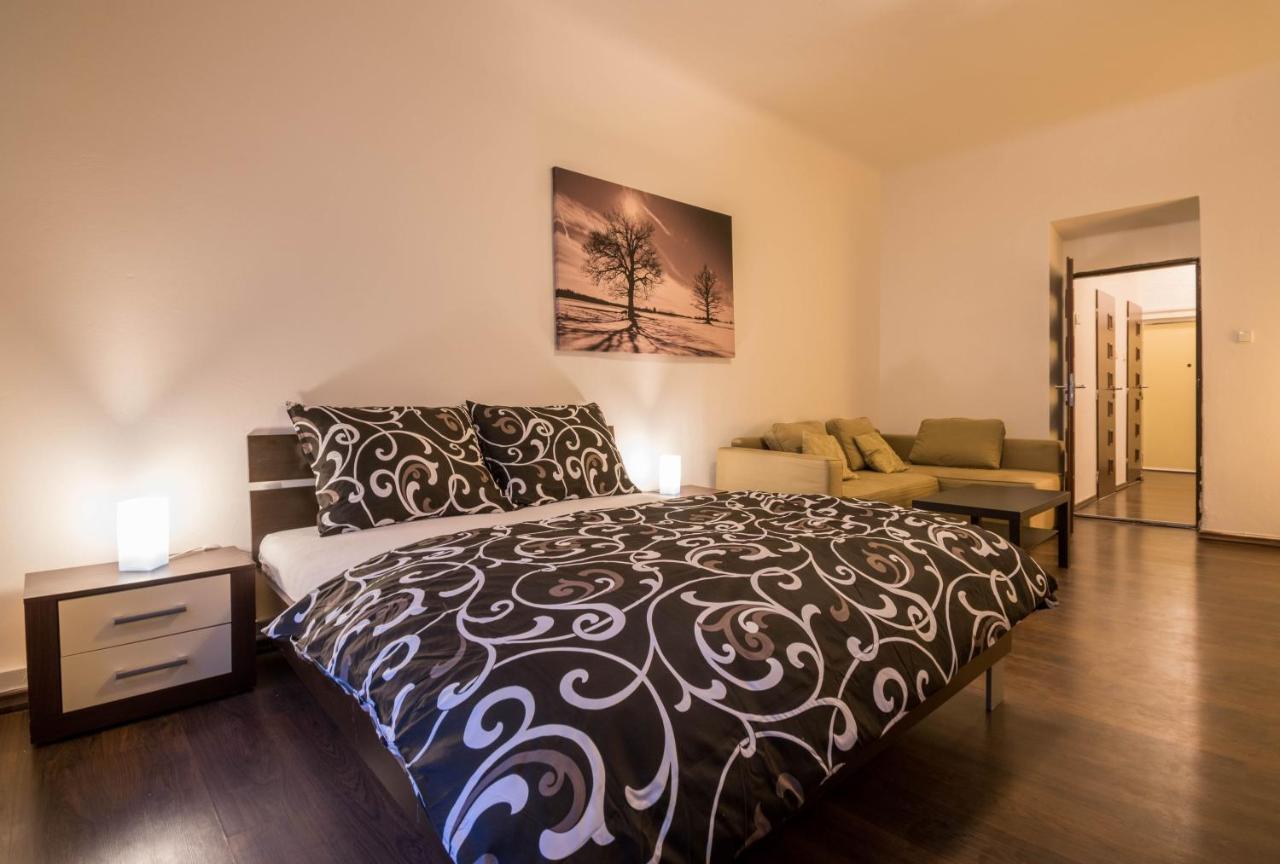 Chest Design Apartments Praga Zewnętrze zdjęcie