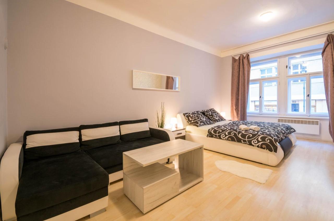 Chest Design Apartments Praga Zewnętrze zdjęcie