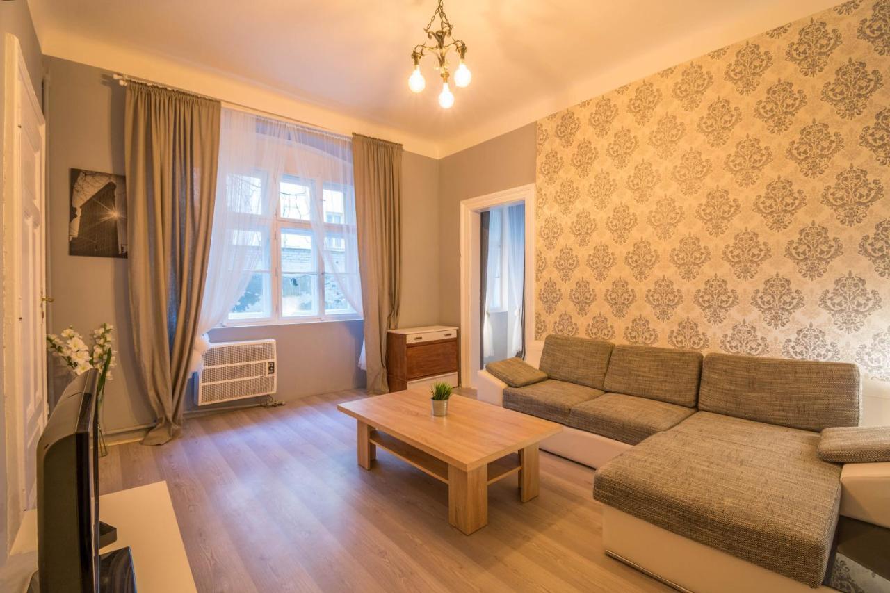 Chest Design Apartments Praga Zewnętrze zdjęcie