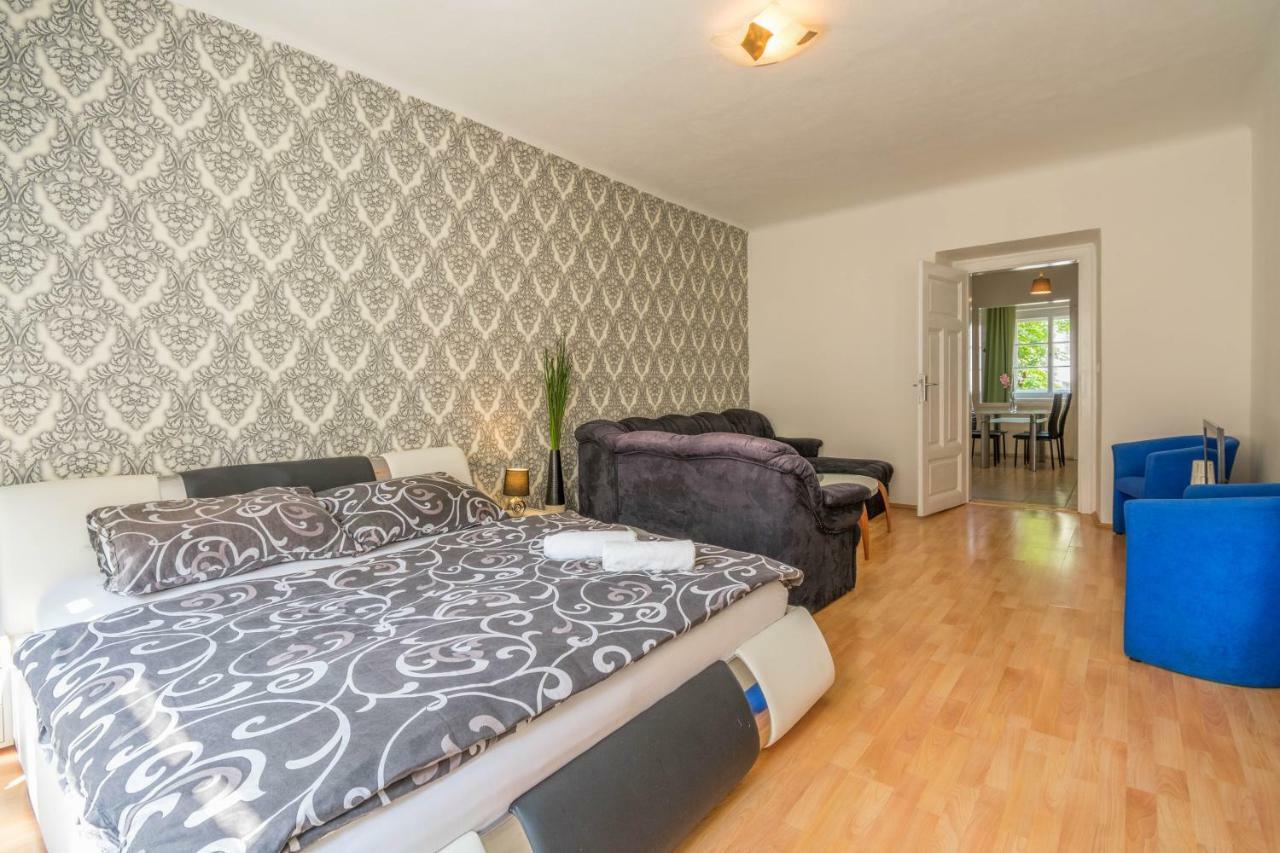 Chest Design Apartments Praga Zewnętrze zdjęcie