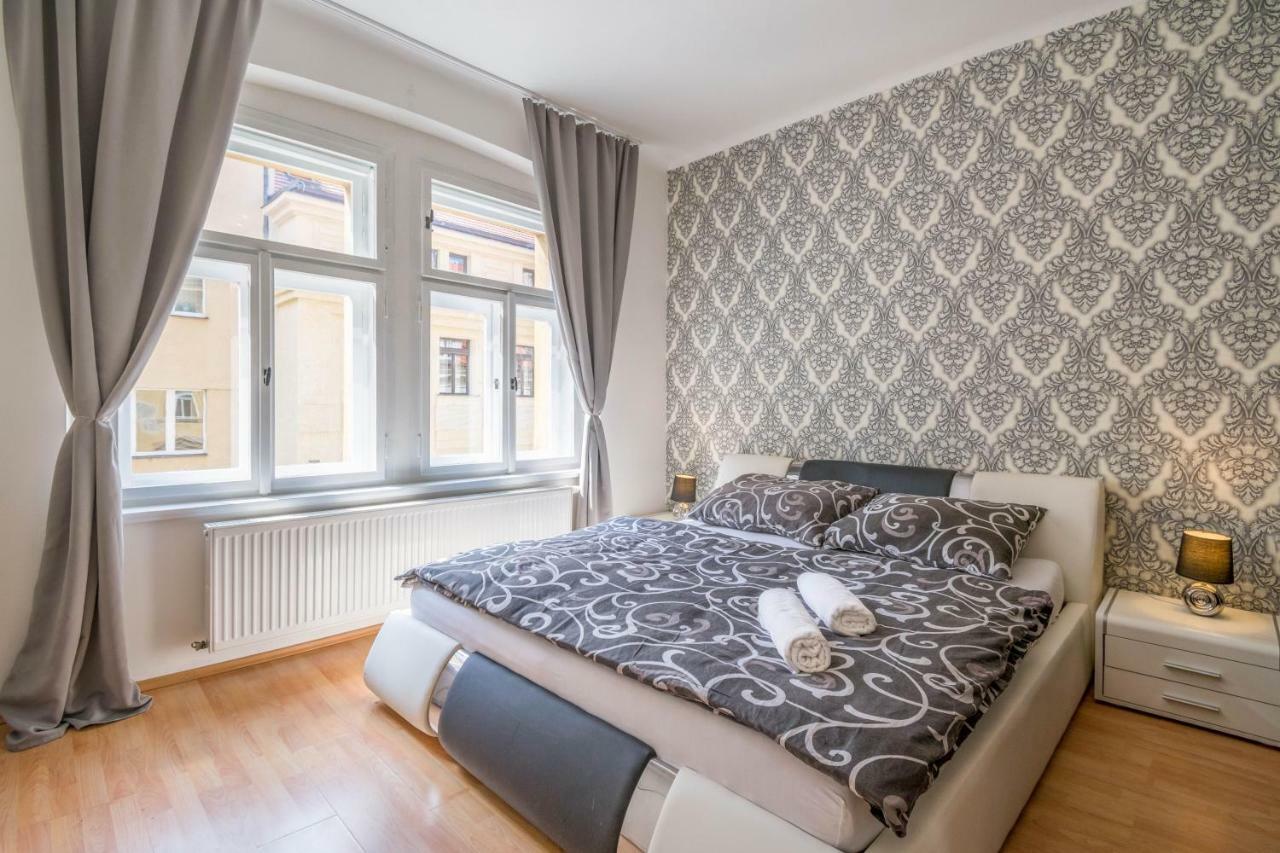 Chest Design Apartments Praga Zewnętrze zdjęcie