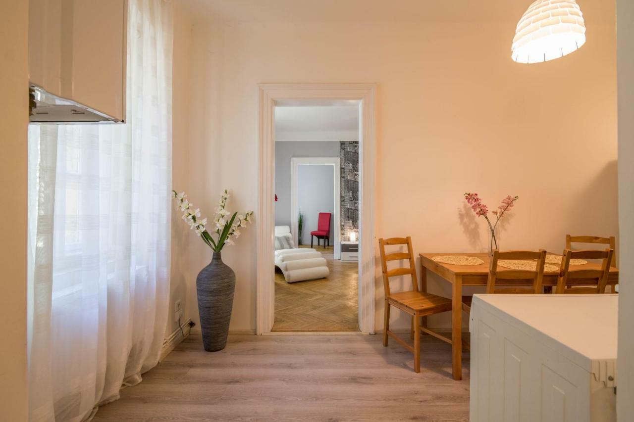 Chest Design Apartments Praga Zewnętrze zdjęcie